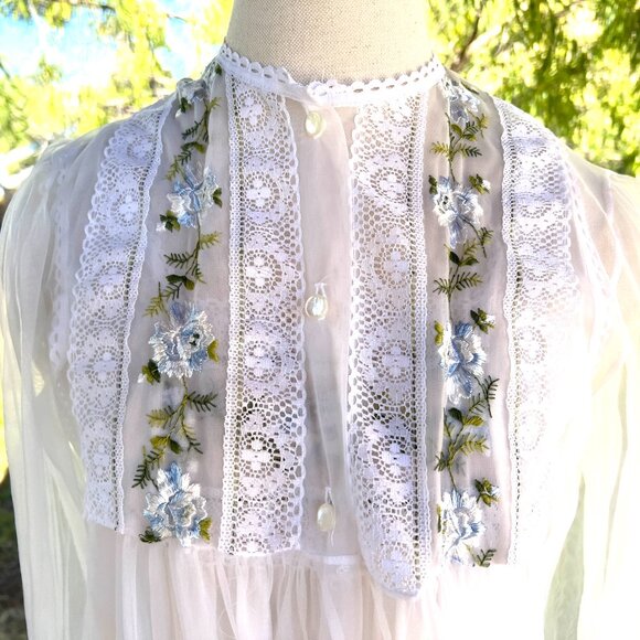 Vintage Negligee Lingerie Sheer White & Blue Embroidered Nightgown Set - Size M - Picture 2 of 12